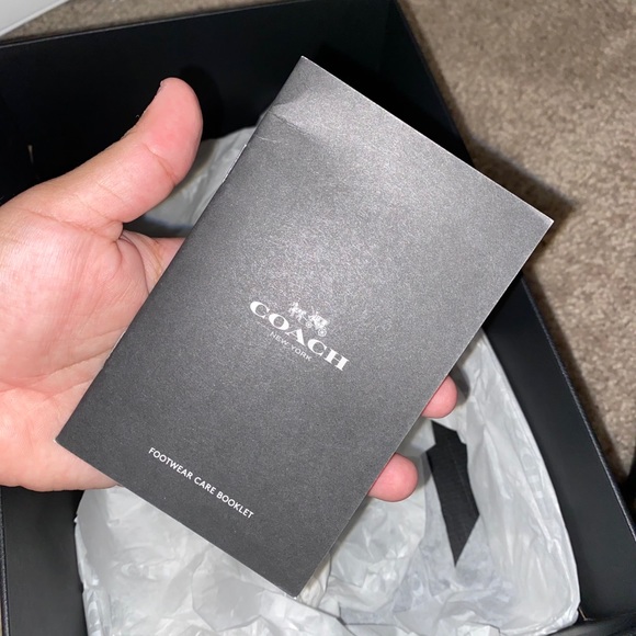 COACH LOW TOP SNEAKER - Picture 6 of 11